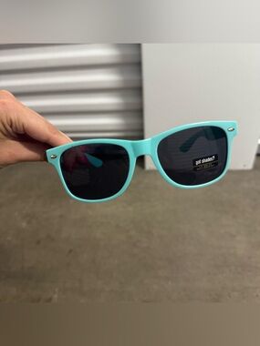 Turquoise "got shades?" Sunglasses